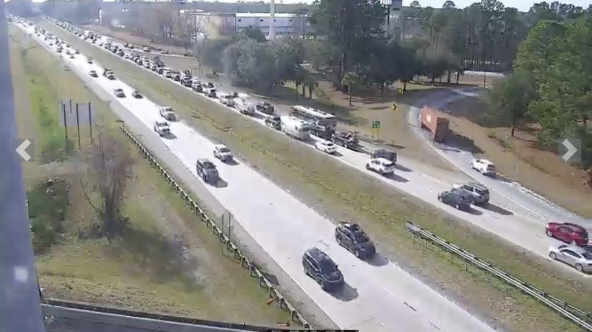 Holiday traffic continues in Hardeeville, South Carolina area